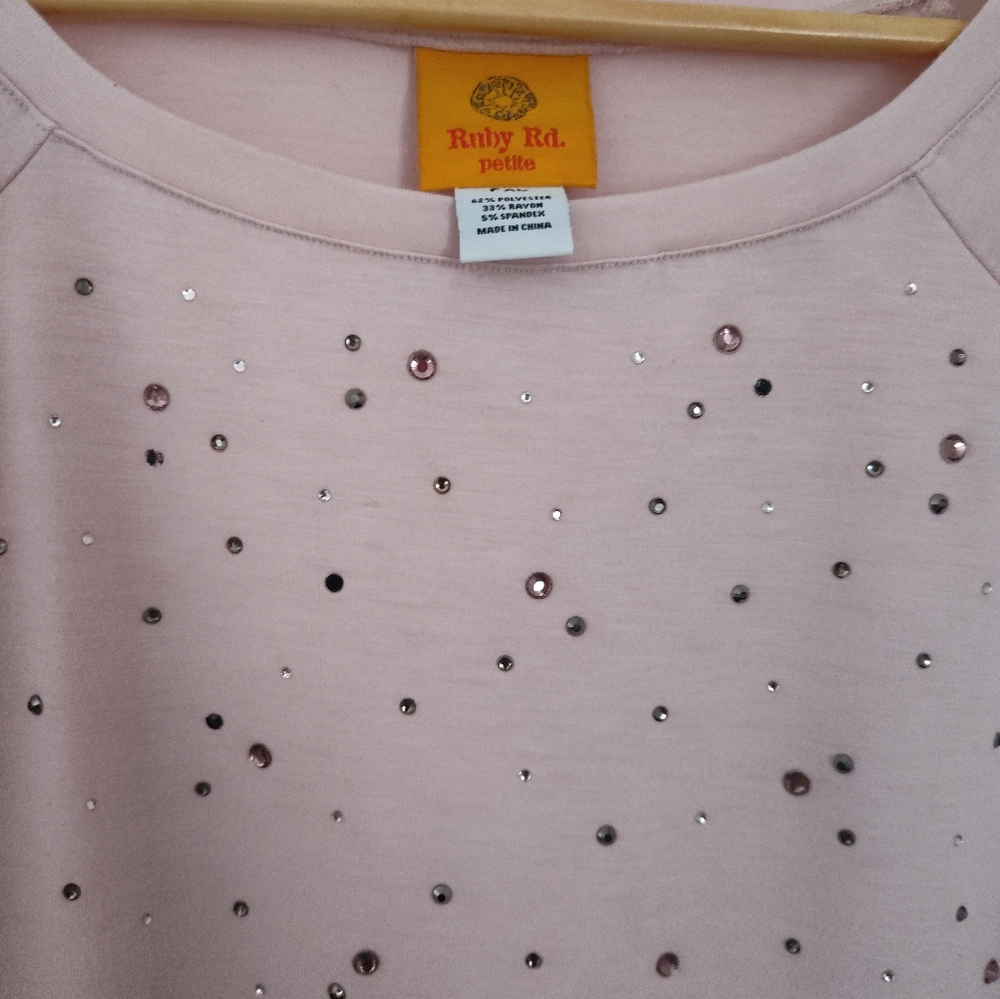 Sparkle With Ruby Rd. Pink Rhinestone Crystal Adorned Top Size Petite XL - Picture 4 of 5